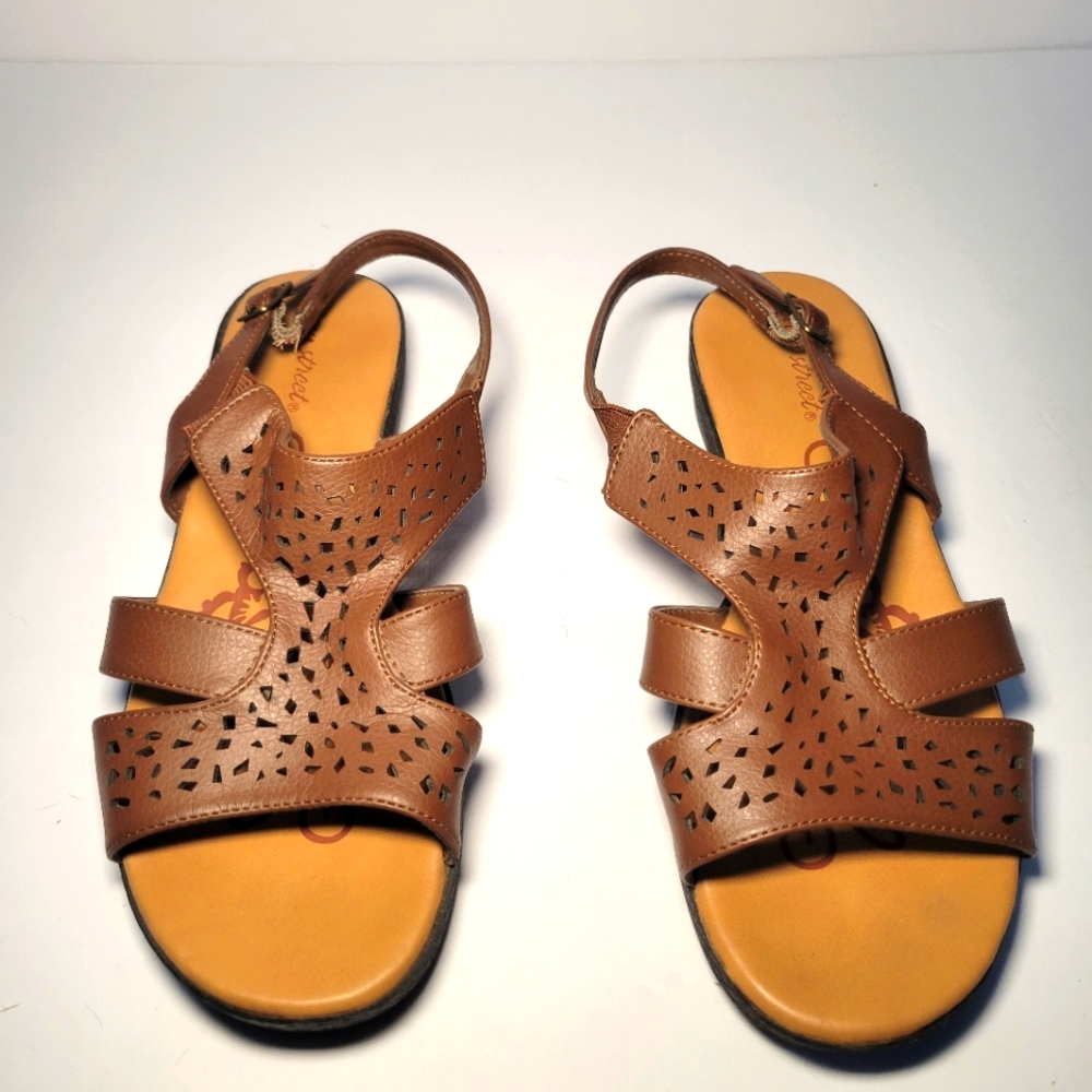 Easy Street Bolt Sandals Brown Womens Size 9 Cutout design Adjustable closure